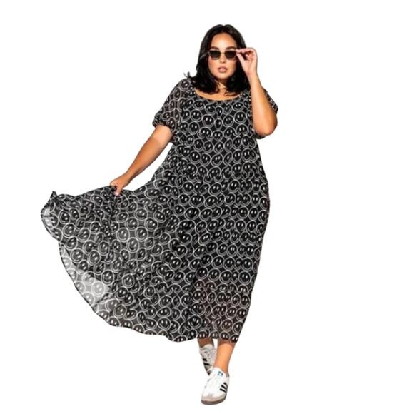 Dressed in LALA Black and White Smiley Face Lucky Lady Tiered Maxi Dress XL - Picture 1 of 8